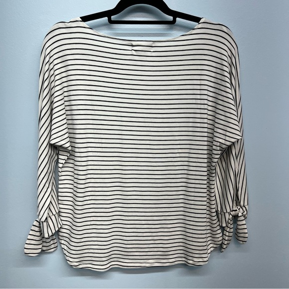 Mello Day black & white striped top size Small - Picture 6 of 11